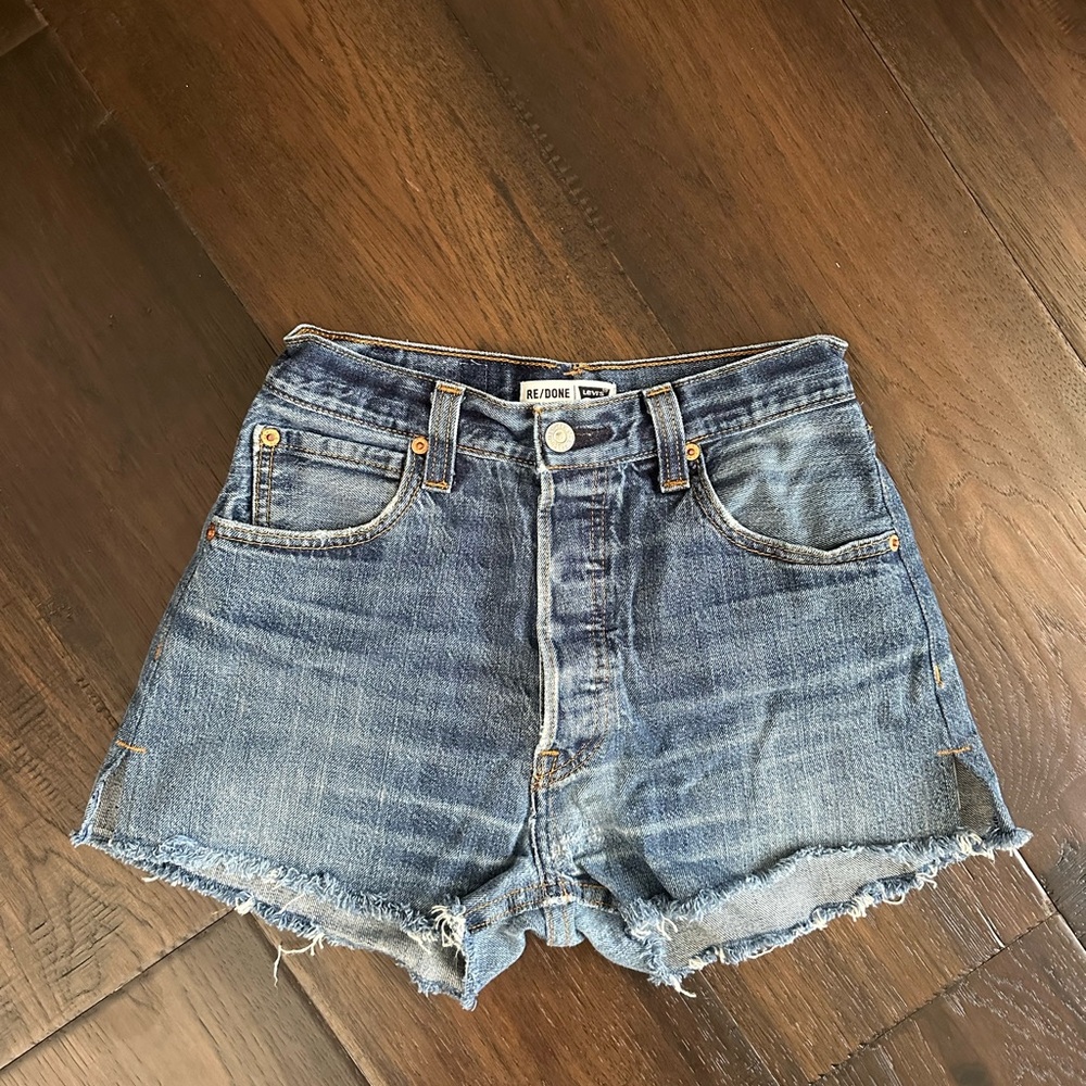 Re/Done Vintage Cutoff Denim Jean Shorts - Blue